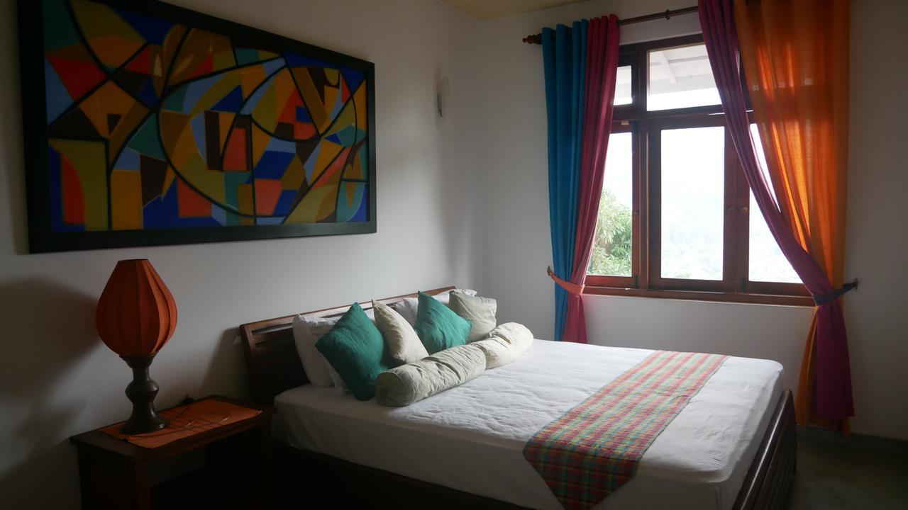 Yoho Home Away Home Канди Экстерьер фото